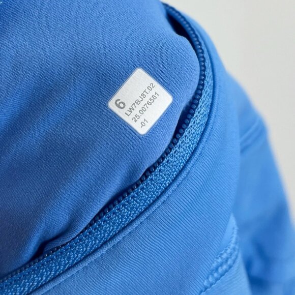 Lululemon NWT Speed Up High-Rise Lined Short 4" Pool Party - Picture 6 of 7